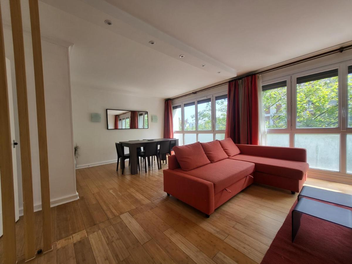 Spacious And Comfortable Apartment - Perfect For Families & Friends - Near Public Transportation Монруж Екстер'єр фото