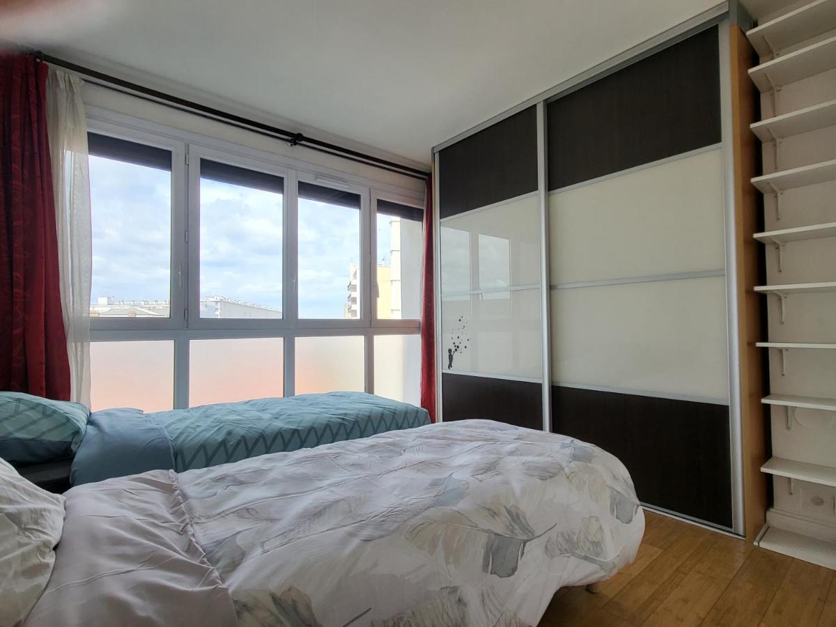 Spacious And Comfortable Apartment - Perfect For Families & Friends - Near Public Transportation Монруж Екстер'єр фото